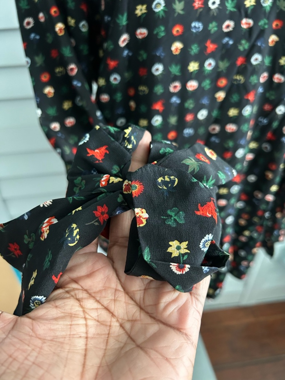 Equipment Femme | Aurora silk floral blouse - Picture 6 of 13
